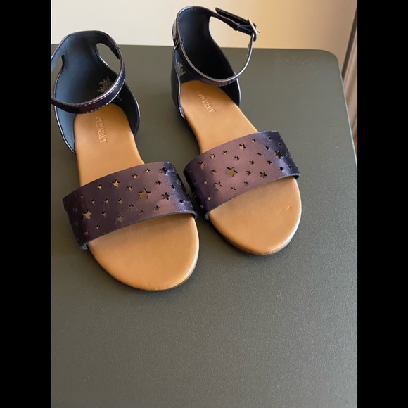 Old Navy - Purple Sandals Size 2 ~ Stars ~ Metallic Eggplant - Picture 2 of 12